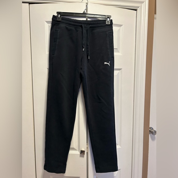 Men’s puma sweatpants - Size Medium - Great condition - Picture 1 of 2